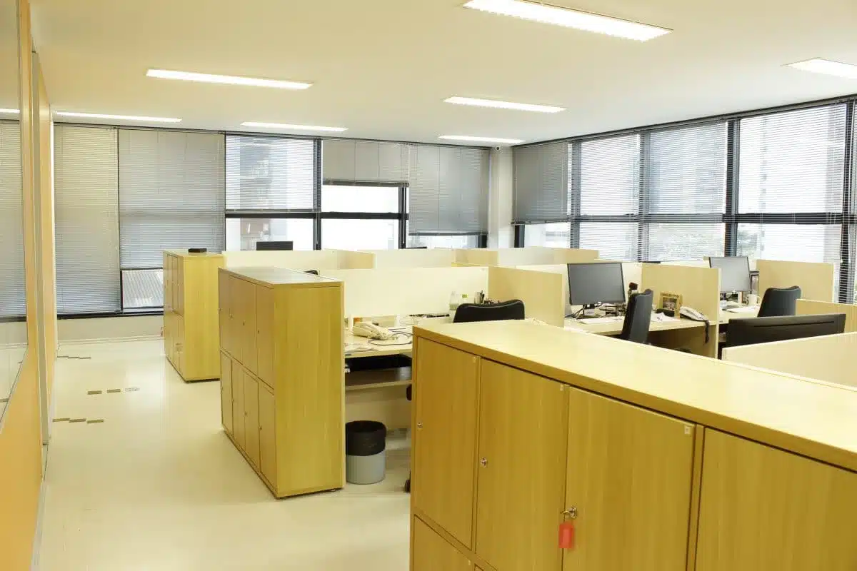Coworking ou escritório próprio para uma startup