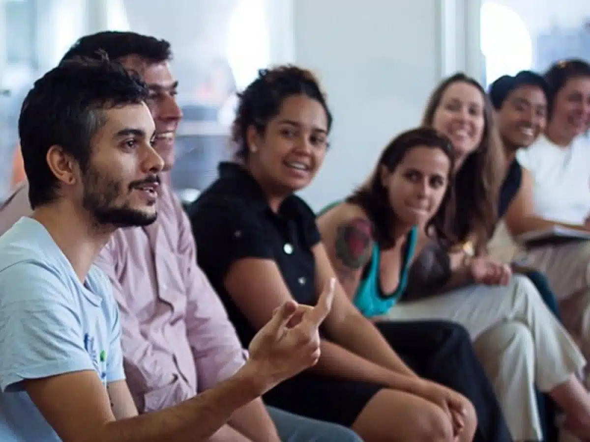 Pesquisa revela dados atualizados sobre o coworking no Brasil